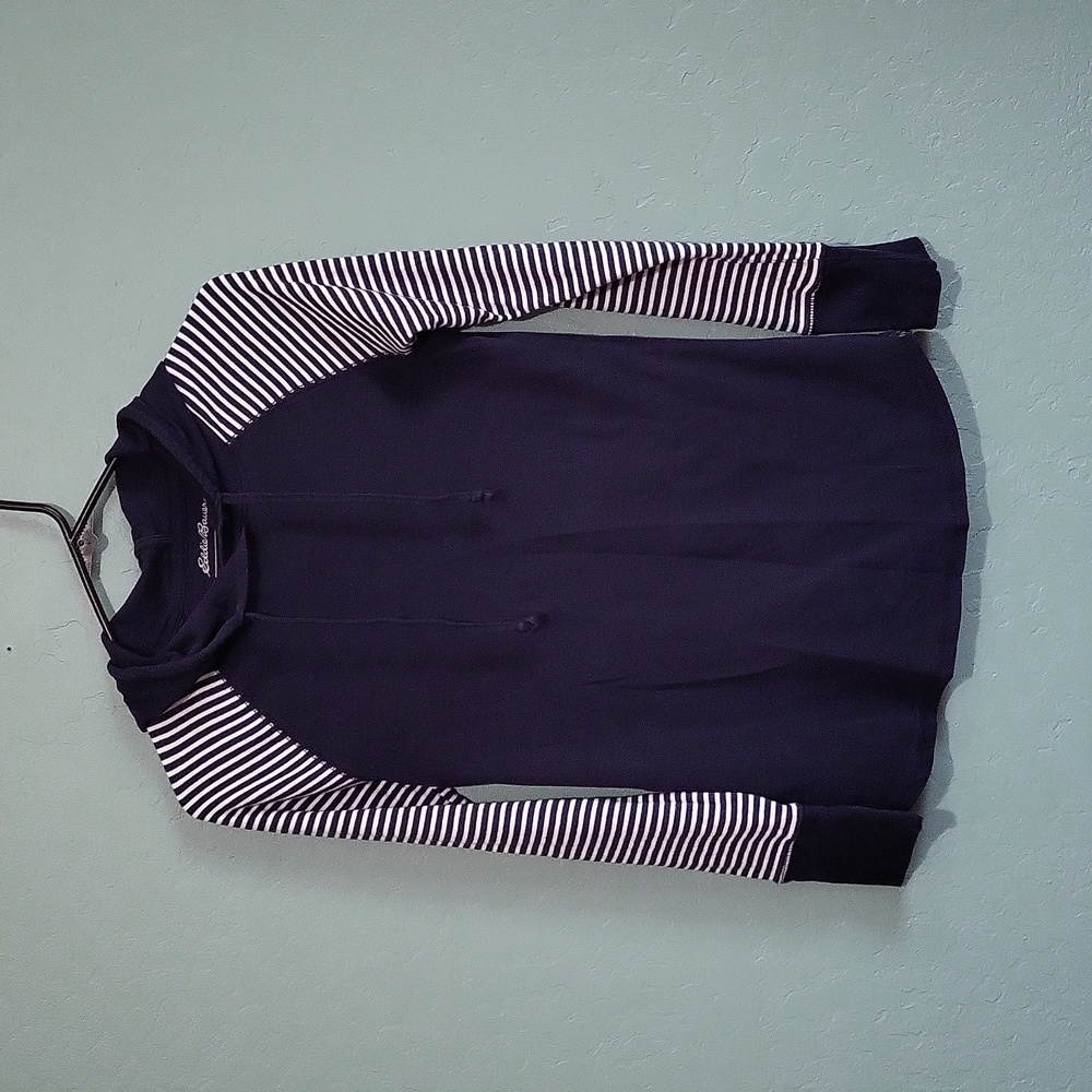 Eddie Bauer hooded long sleeve